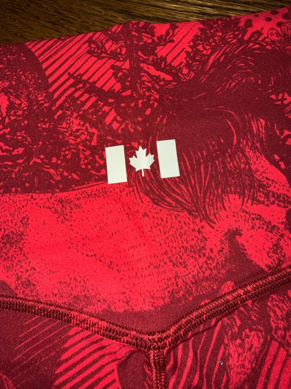 lululemon athletica Align HR 6in Red Floral Shorts (Team Canada version) - Picture 6 of 8